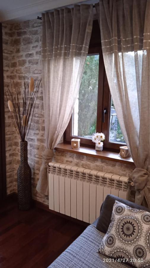 Apartamento Con Terraza Al Puente Romano Onís Exteriör bild