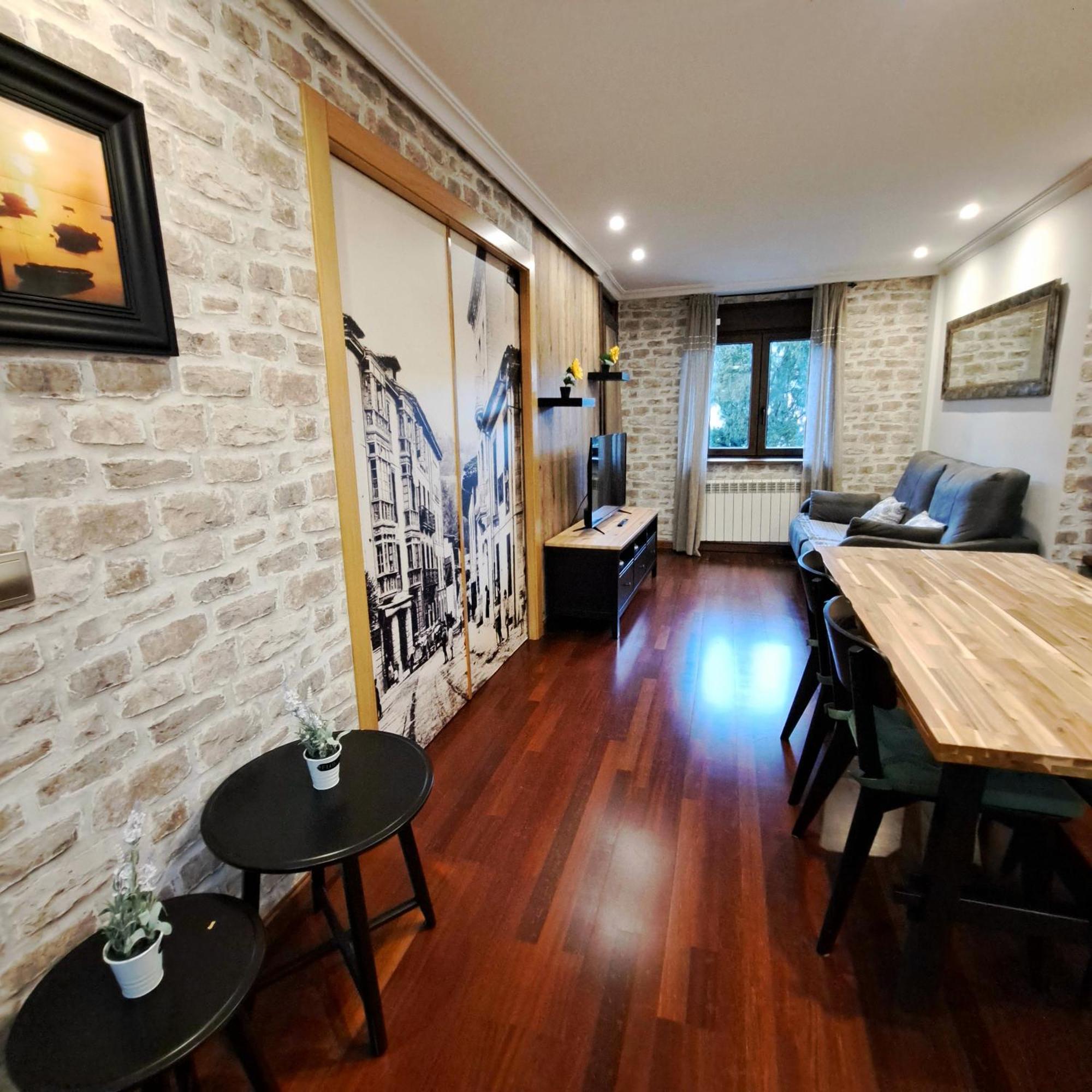 Apartamento Con Terraza Al Puente Romano Onís Exteriör bild